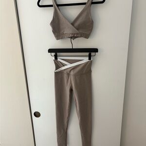 Beyond Yoga leggings and top Tan Women's